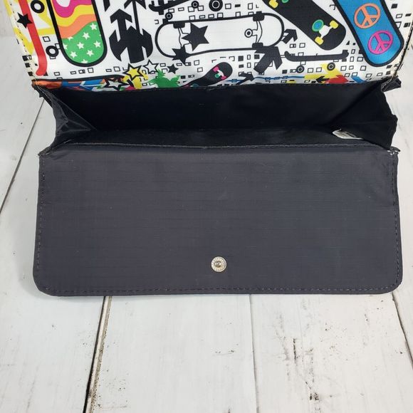 LeSportSac White Skateboard Long Flap Wallet Slim Multi Compartment Colorful GUC - Picture 12 of 16